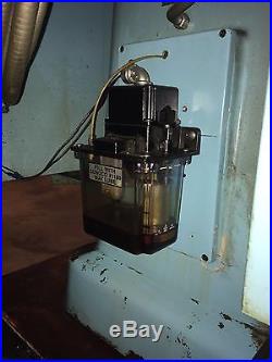 1989 Hurco KM3P CNC milling machine