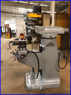 Bridgeport Milling Machine with1hp vice and table 9x36