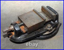 Bridgeport type machinists' vise 5 jaws (inv 47436)