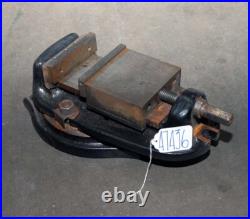 Bridgeport type machinists' vise 5 jaws (inv 47436)