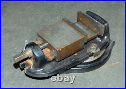 Bridgeport type machinists' vise 5 jaws (inv 47436)