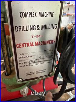 Central machinery milling machine Model T-981, 3/4 HP, table 20 1/2 x 6 1/4