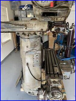Cincinnati Toolmaster Vertical Millling Machine
