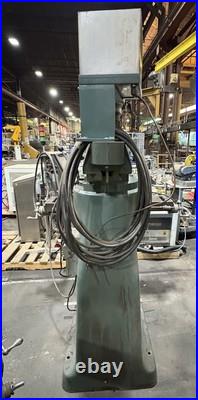 JET VERTICAL JVM-942F MILLING MACHINE 42 1/2 x 9 TABLE
