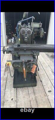 Kearney and trecker horizontal / Vertical milling machine With Tooling