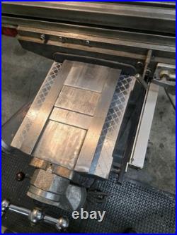 LAGUN FTV-2 Manual Vertical Knee Milling Machine with DRO & Powerfeed