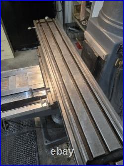 LAGUN FTV-2 Manual Vertical Knee Milling Machine with DRO & Powerfeed