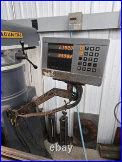 LAGUN FTV-2 Manual Vertical Knee Milling Machine with DRO & Powerfeed