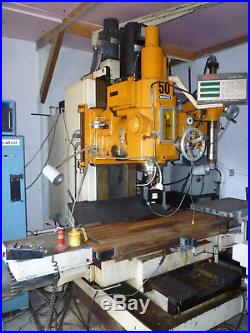 Makino CNC Vertical Mill with Fanuc Sharnoa Controls
