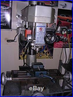 Mill/Drill milling machine, 110V. 12 speed, 20 table and stand