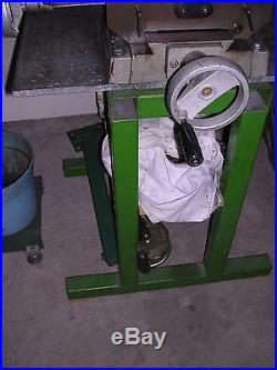 Mill/Drill milling machine, 110V. 12 speed, 20 table and stand