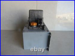 Showa LCB4-011B AC-200v Lube Pump LCB4011B LCB-4-011B Lot # 3515 Listed by Greg Showa LCB4-011B AC-200v Lube Pump LCB4011B LCB-4-011B Lot # 3515 Listed by Greg