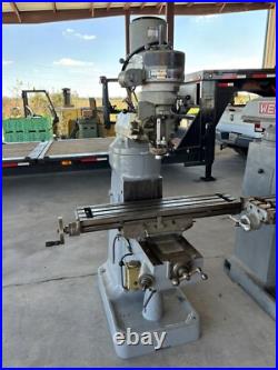 Supermax Milling Machine 9 x 42 Table Step Pulley 1 HP 3 Phase Knee Mill Supermax Milling Machine 9 x 42 Table Step Pulley 1 HP 3 Phase Knee Mill