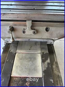 Supermax Milling Machine 9 x 42 Table Step Pulley 1 HP 3 Phase Knee Mill Supermax Milling Machine 9 x 42 Table Step Pulley 1 HP 3 Phase Knee Mill