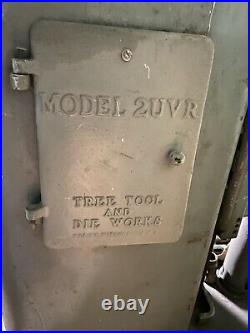 TREE 3 Phase 220/440 Volt Knee Mill