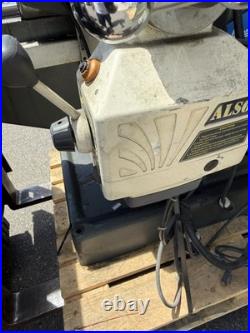 Vertical Mill With 4 Foot Stage Vertical Mill With 4 Foot Stage