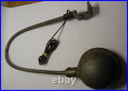 Vintage Working Machine Lamp With 36 Approx Flexible Gooseneck And Shade Vintage Working Machine Lamp With 36 Approx Flexible Gooseneck And Shade