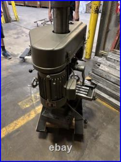 WD DM-75M Manual Mill Drill, R-8 Spindle Taper, 220V Electric, 2HP